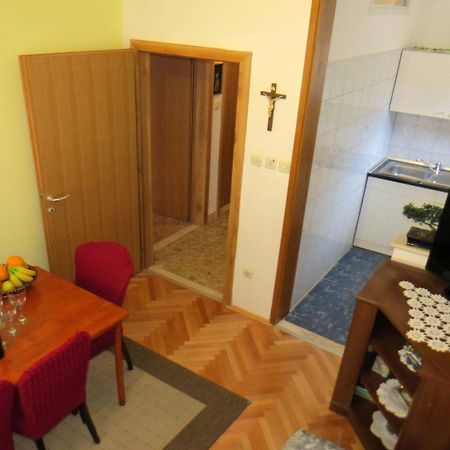 Apartman Jakir Baška Voda Εξωτερικό φωτογραφία